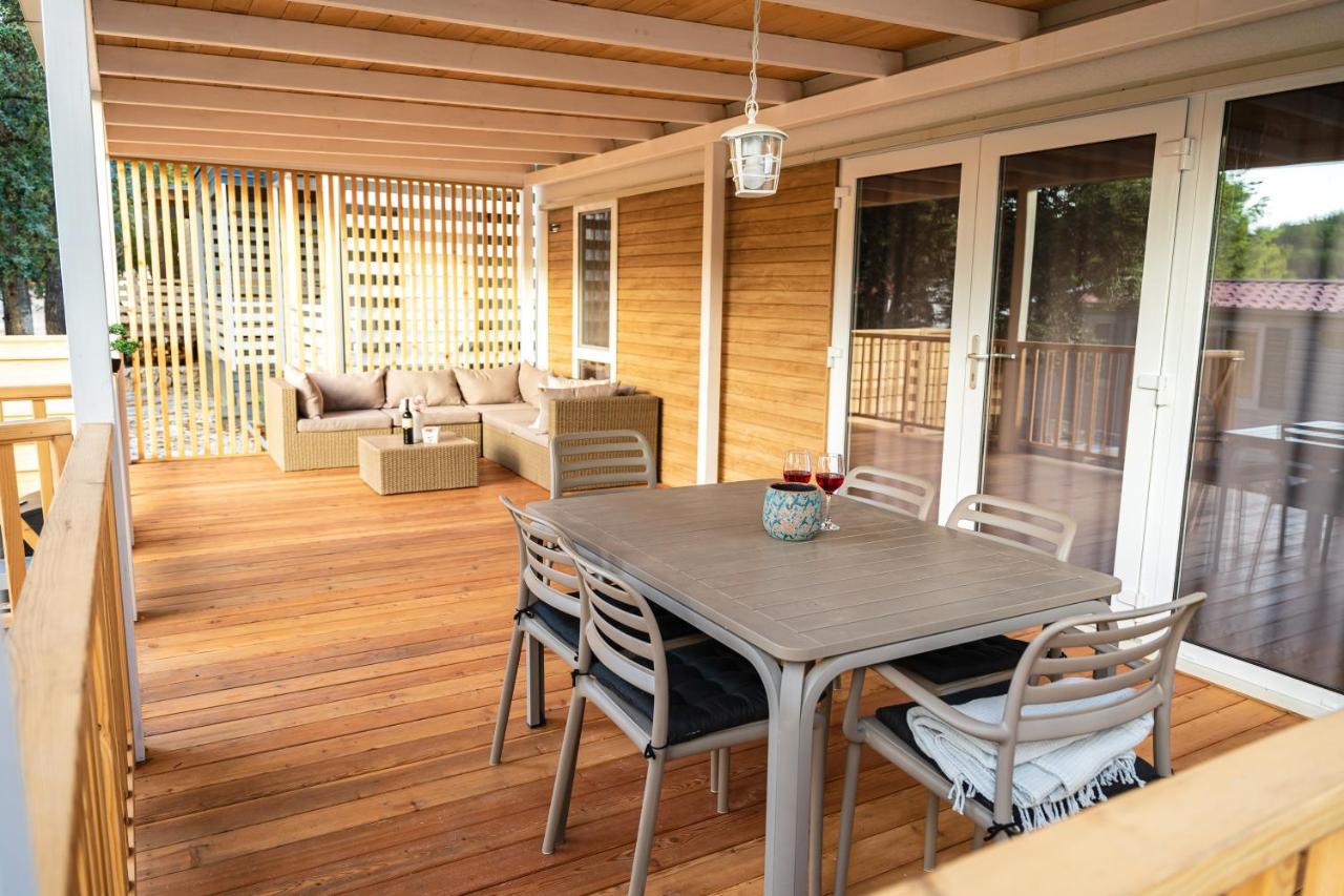 Mobile Homes Sea Princess 비오그라드나모루 외부 사진