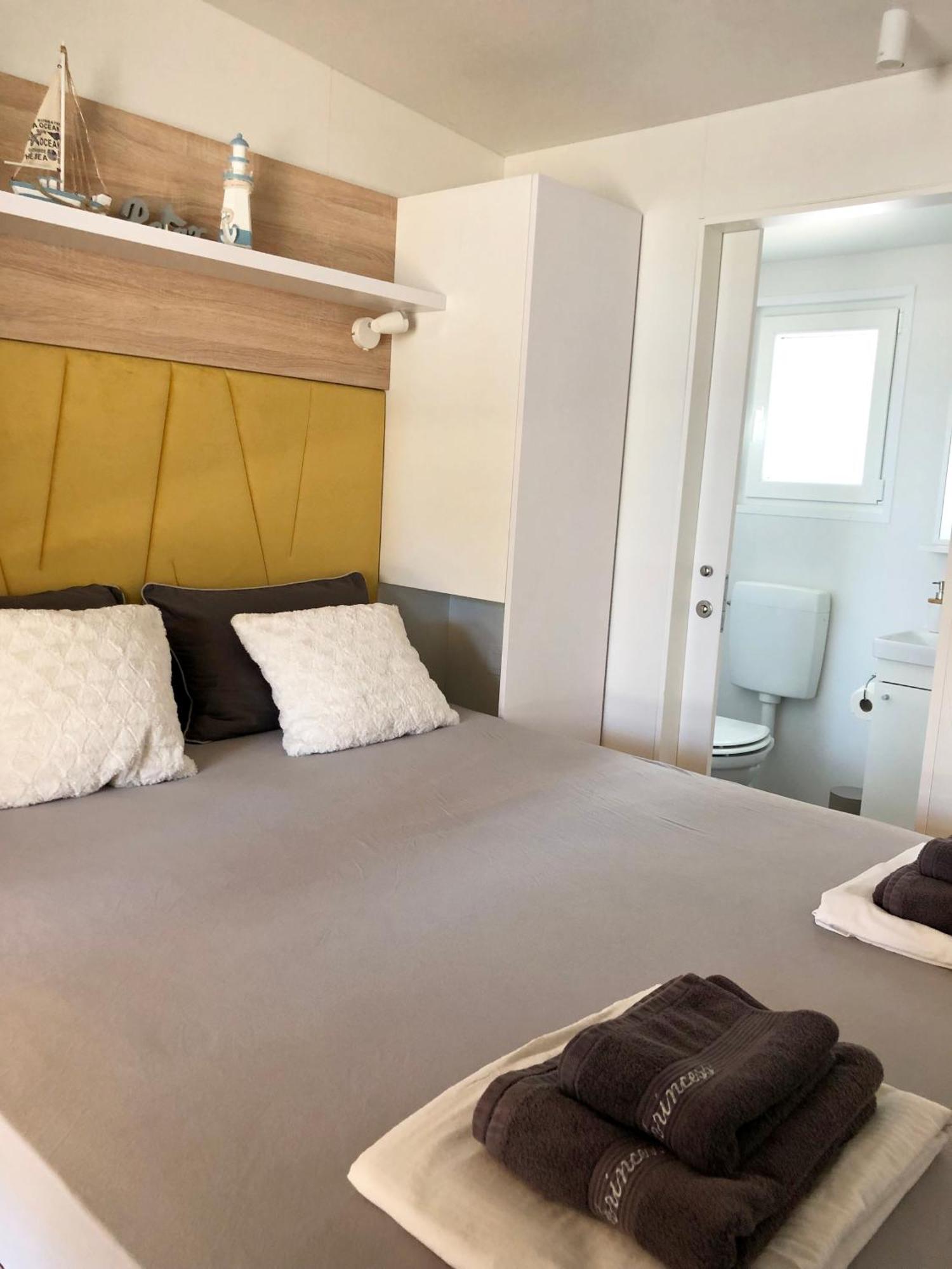 Mobile Homes Sea Princess 비오그라드나모루 외부 사진